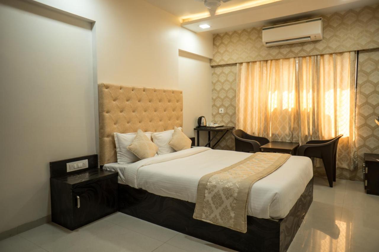Hotel Dhavalgiri Thane Dış mekan fotoğraf